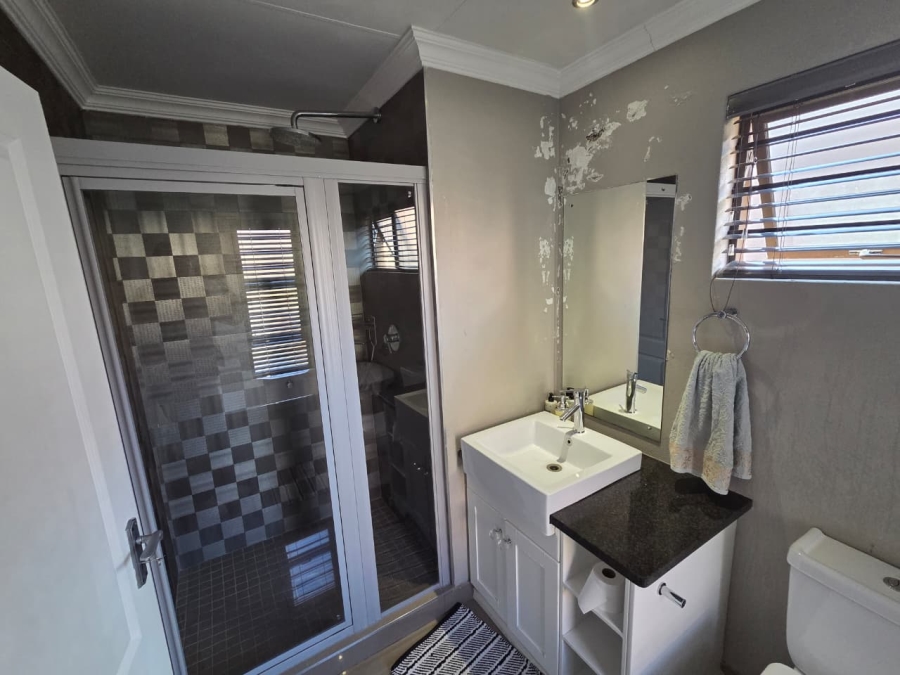 3 Bedroom Property for Sale in Wild Olive Estate Free State